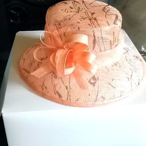 New inbox peach colored and silk elegant hat